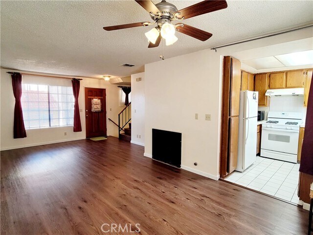 Building Photo - 2411 S Baldwin Ave