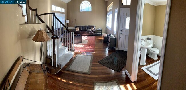 Building Photo - 455 Obsidian Way