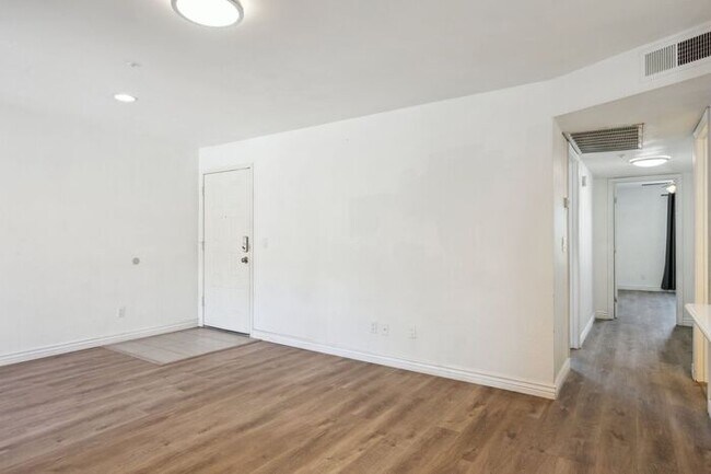 Foto del edificio - 5236 W Peoria Ave