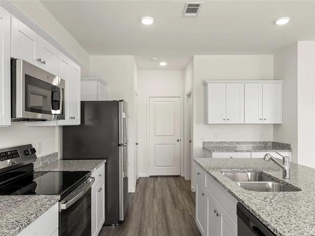 Foto del edificio - 5909 Sahara Dr