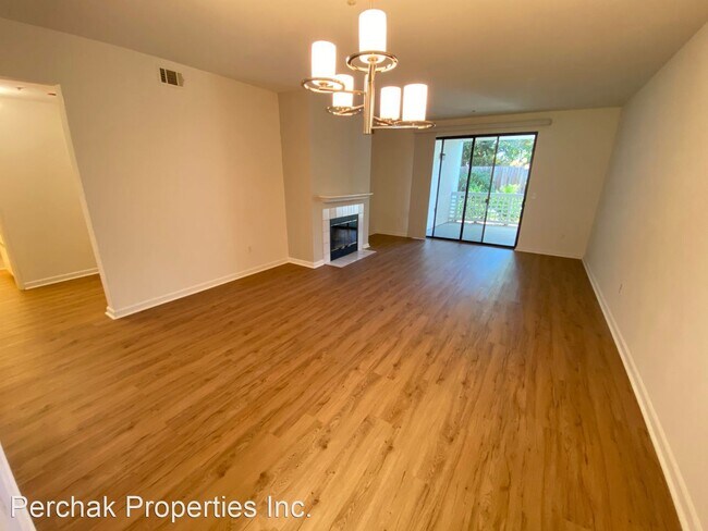Building Photo - 2 br, 2 bath House - 2576 Oak Road #108