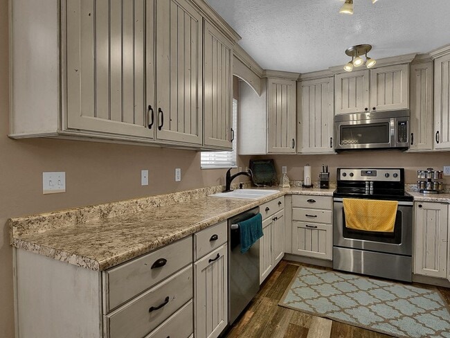 Photo - 256 Bliss Ct Townhome