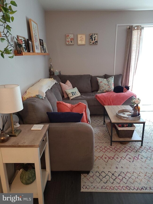 Foto del edificio - 6 Oliver Wolcott Bldg