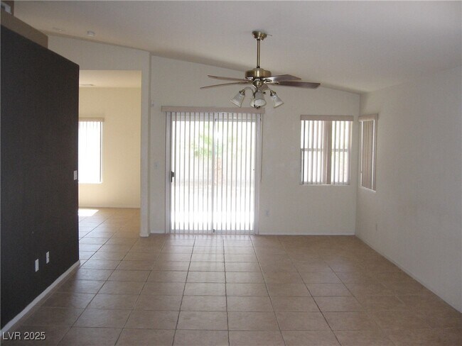 Building Photo - 3149 Morning Whisper Dr