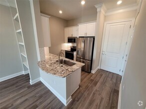 Building Photo - 2111 Austin St