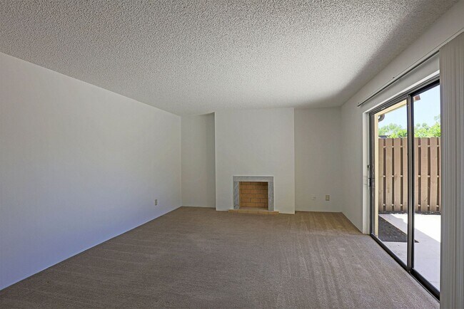 Foto del edificio - Parkwoods 5580-2