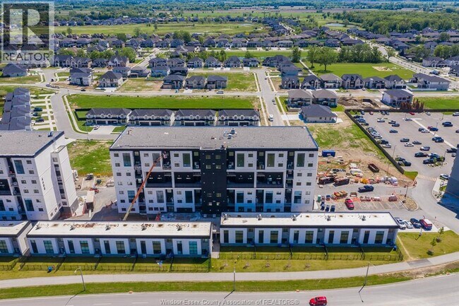 Photo du bâtiment - 4300 Laurier Pkwy