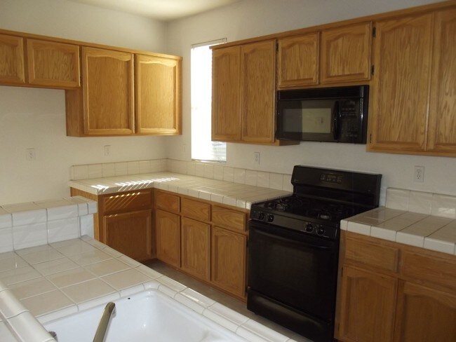 Building Photo - 9322 Bennoel Way