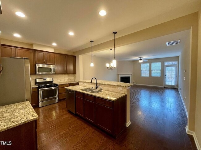 Building Photo - 2452 Baslow Dr