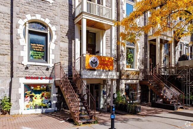 Photo du bâtiment - 4379-4383 Rue Saint-Denis