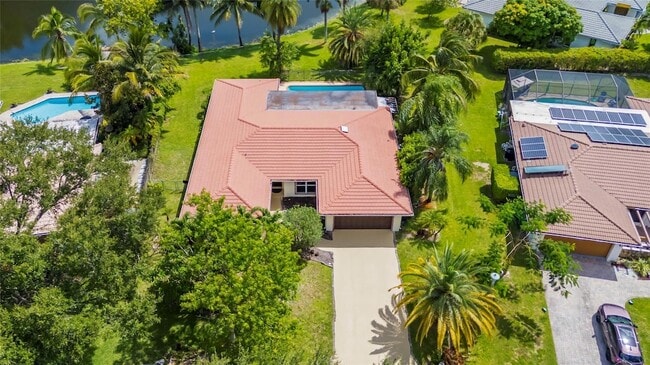 Foto del edificio - 8592 NW 7th St