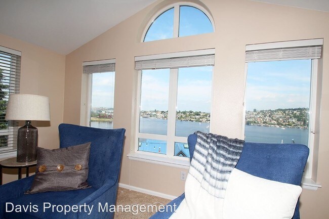Building Photo - 2 br, 2 bath House - 2419 8th AVE N, #401
