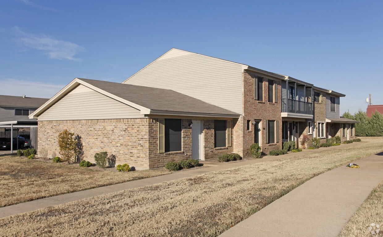 Royalton Village Apartments Woodway, TX