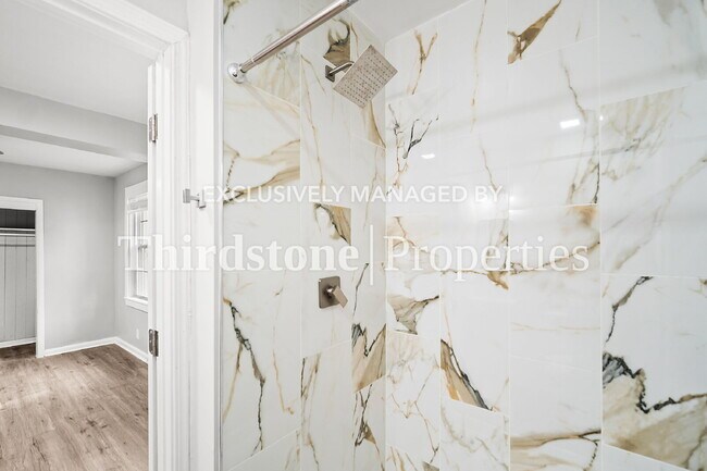 Foto del edificio - 5204 Astral St