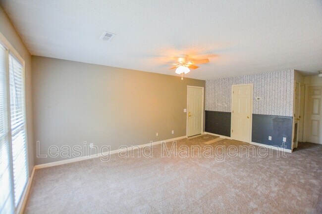 Building Photo - 912 Sea Gull Dr
