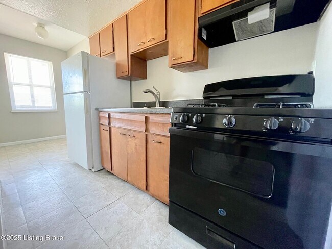 Foto del edificio - 4143 Hillview Ave