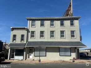 Building Photo - 330-334-334 E State St