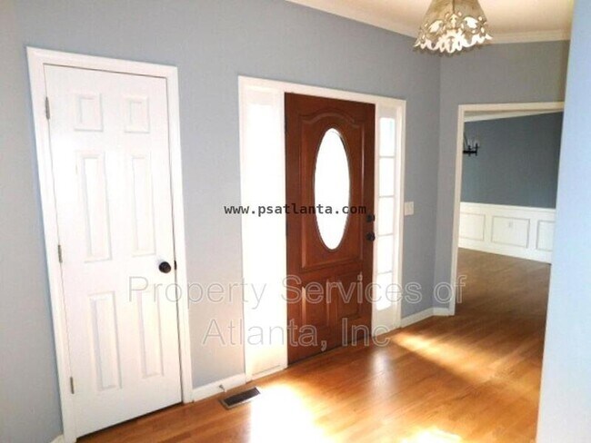 Foto del edificio - 5082 Sherrer Dr NW