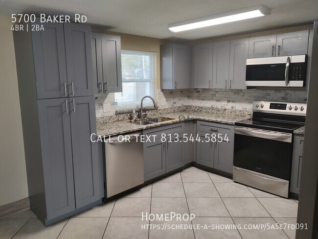 Foto del edificio - 5700 Baker Rd