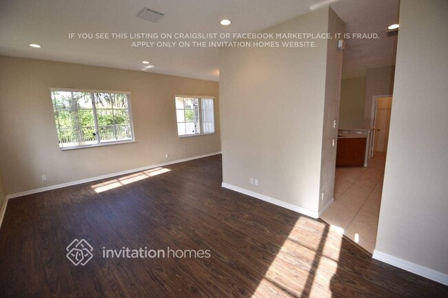 Building Photo - 8739 San Andros