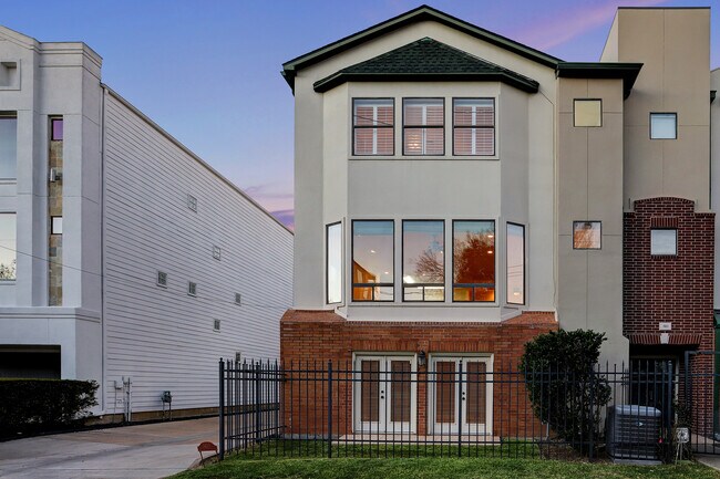 Building Photo - 5400 Gibson St