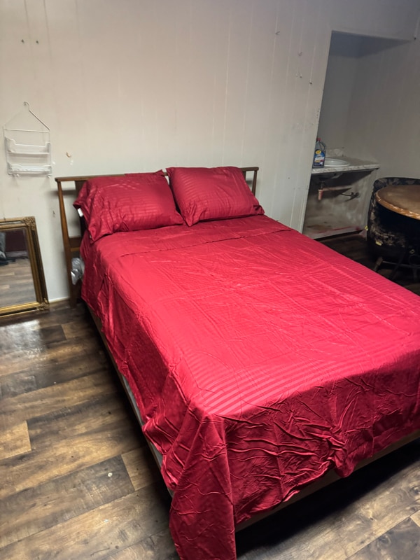 Building Photo - 287 E Park Ave