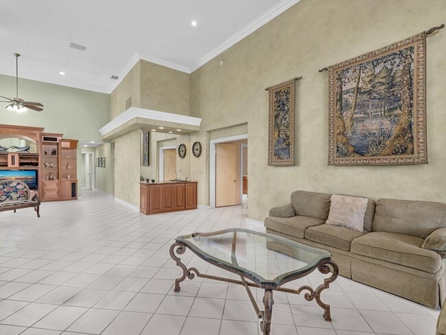 Building Photo - 10122 Spyglass Way