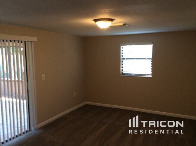 Foto del edificio - 14931 Pine Crest Rd