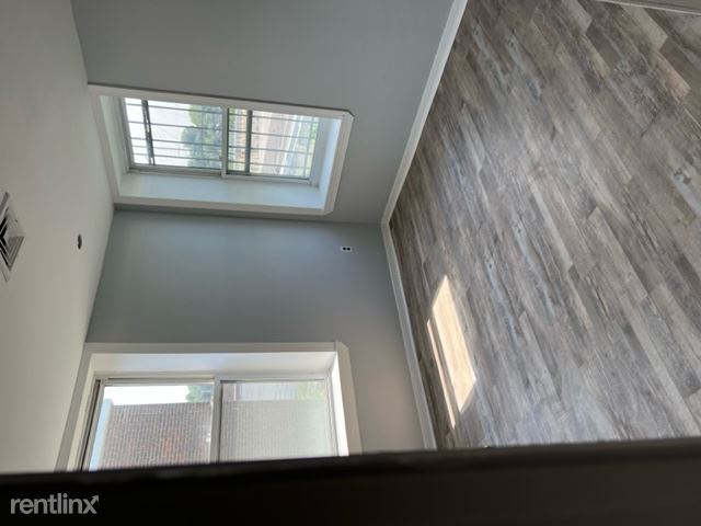 Foto del edificio - 1 br, 1 bath Duplex - 4506 Baker St 2nd floor