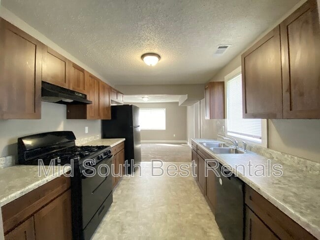 Building Photo - 112 Galloway Cir