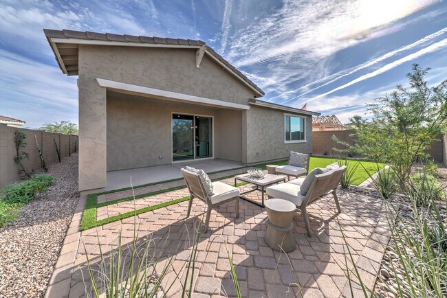 Building Photo - 4026 S Helios