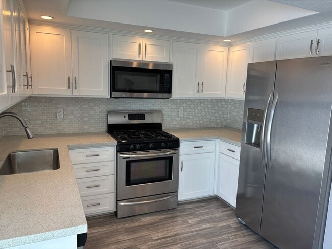 Building Photo - 4681 Twintree Dr