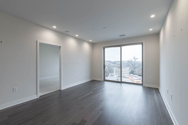 Foto del edificio - 1350 Maryland Ave NE