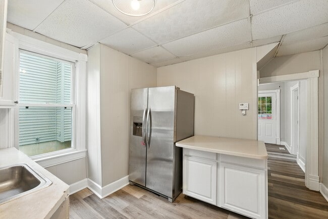 Photo - 5100 Berwyn Rd House