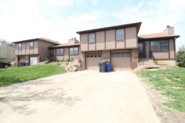 Foto del edificio - Updated 3 Bedroom 2 Bath Duplex in Olathe