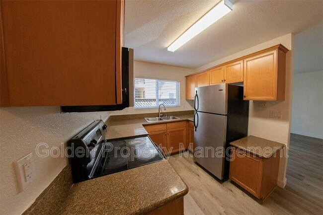 Building Photo - 6750 Beadnell Way