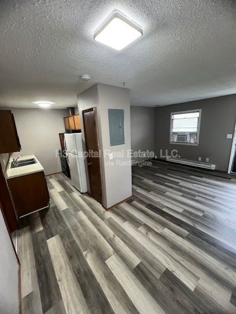 Building Photo - 80 Phillips Dr