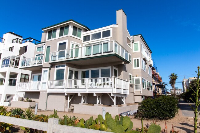 Building Photo - 1 Catamaran St