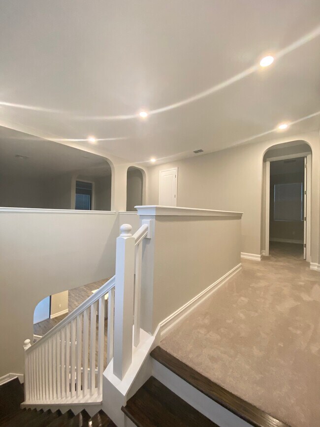 Building Photo - 4760 San Martino Dr