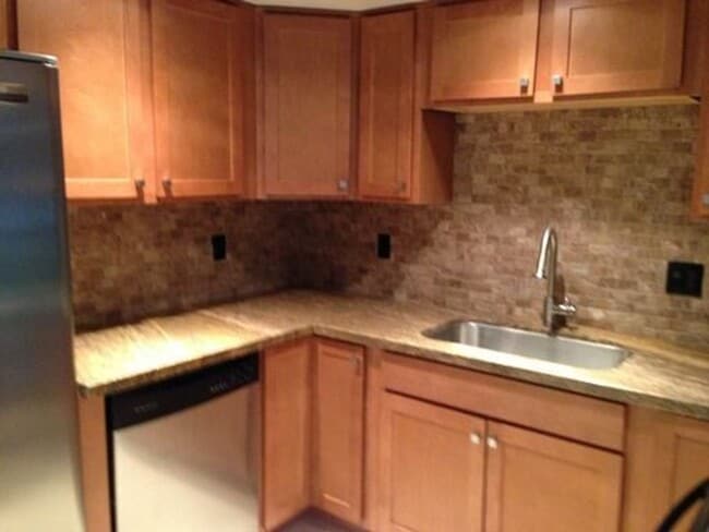 Building Photo - Beautiful Condo