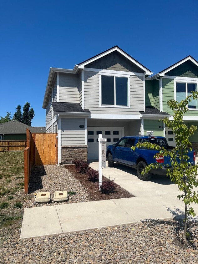Primary Photo - Brand new 3-Bedroom 2-Bathroom townhouse i...