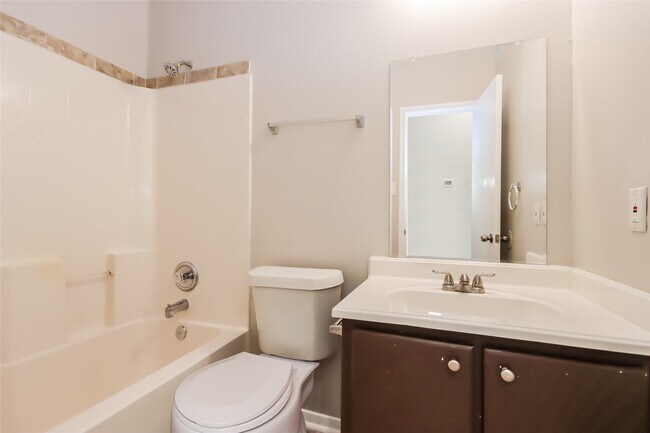 Foto del edificio - 22034 Willow Downs Dr