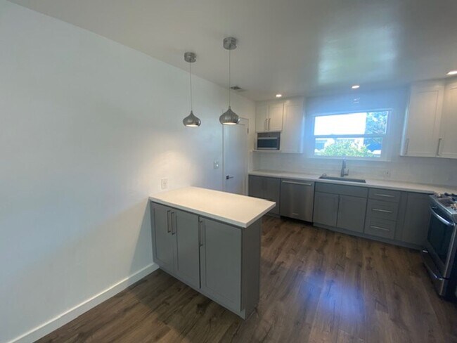 Foto del edificio - Beautiful Pacific Grove Home!