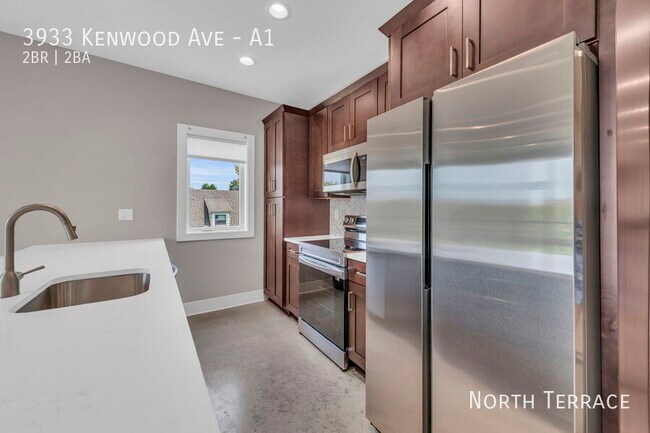 Foto del edificio - Sleek & Spacious 2BR Overlooking Gillham P...