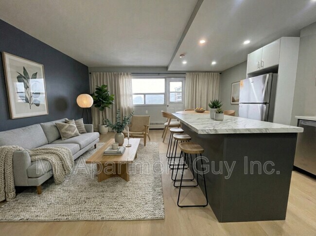 Photo du bâtiment - 45 Paisley Blvd W