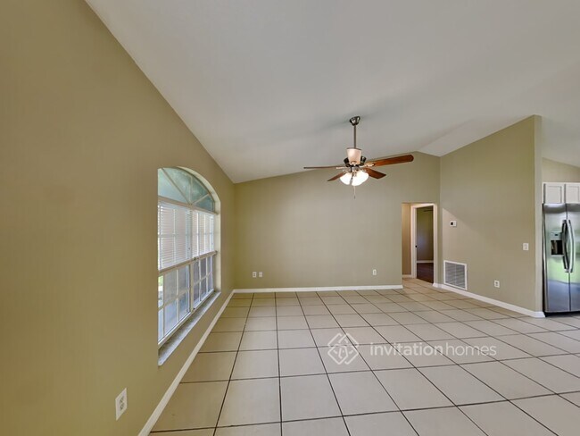 Building Photo - 4409 Palisades Ave