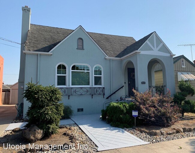 Building Photo - 2 br, 1 bath House - 263 Leo Ave