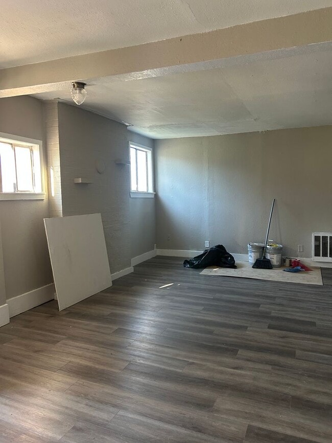 Photo - Property Manager Special! Skip your first month’s rent upon approval. Apply now—this offer won’t ... House