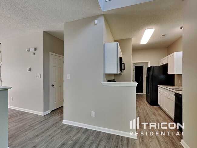 Building Photo - 1730 Colin Creek Ln