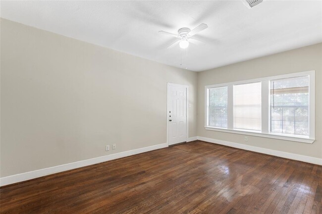 2218 Arbor St Unit B, Houston, TX 77004 - Room for Rent in Houston, TX ...